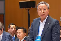 Ông Nguyễn Trung Chính phát biểu tại Diễn đàn Kinh tế Việt Nam 2025.