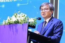 Ông Trương Việt Dũng khẳng định Hà Nội sẽ xây dựng đô thị thông minh xoay quanh một số trục lớn bảo đảm sự cân bằng.