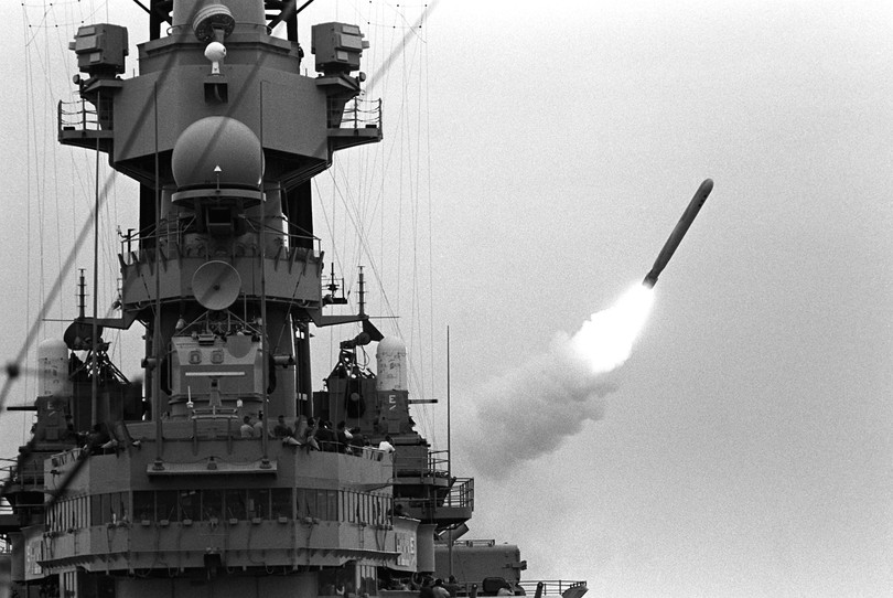 missouri-missile-bgm-109-tomahawk.jpg