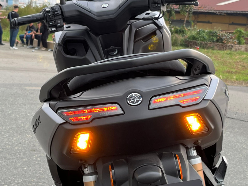 yamaha-nmax-2025-chinh-thuc-ra-mat-tai-viet-nam-voi-nhieu-nang-cap-anh-4.jpg