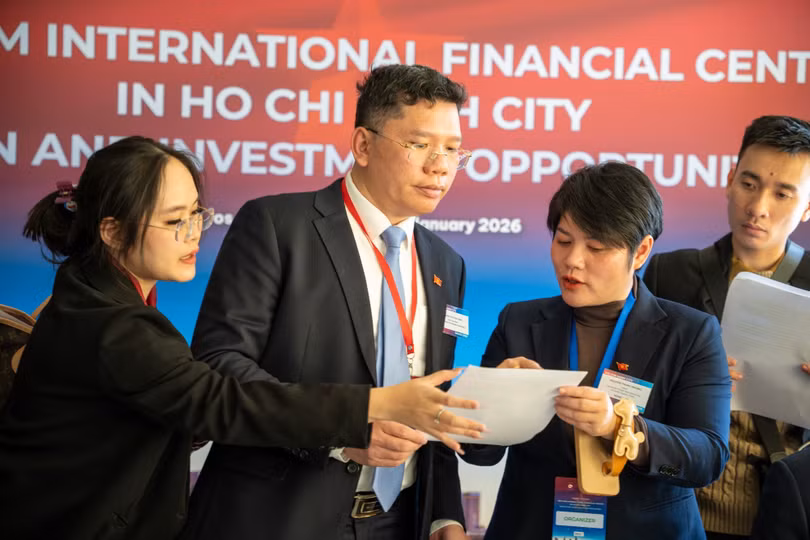 tphcm-tang-toc-hop-tac-blockchain-tai-chinh-so-tai-davos-2026-2.jpg
