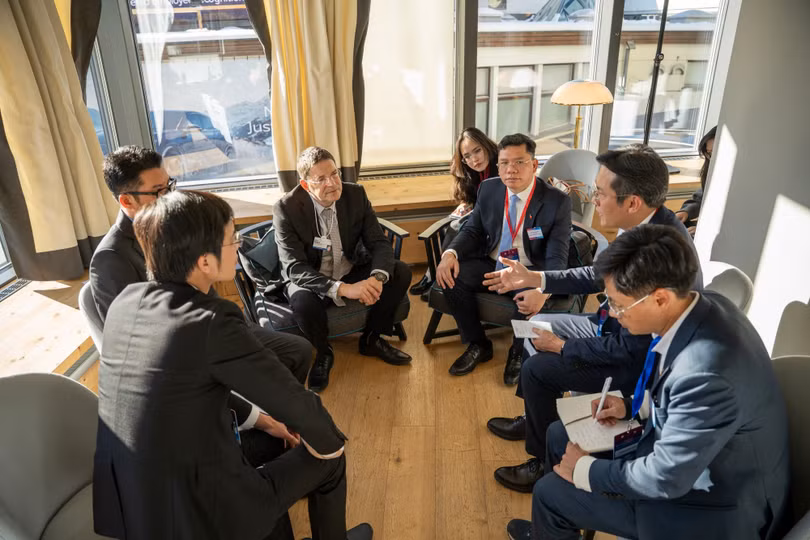 tphcm-tang-toc-hop-tac-blockchain-tai-chinh-so-tai-davos-2026-1.jpg
