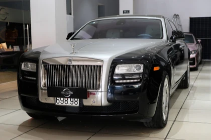 Rolls-Royce Ghost 15 năm tuổi rao giá ngang Mercedes S 450