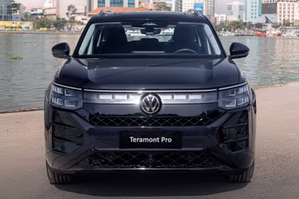 Porsche 911 GT3 RS và những xế hộp tiền tỷ chiếm sóng thị trường ô tô mới tháng 3