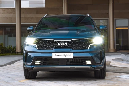 Sorento PHEV đang được đại lý bán với giá 1,29 tỷ đồng, giảm hơn 100 triệu so với giá niêm yết. Ảnh: Kia.