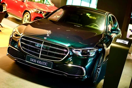 Xe sang giảm giá hơn 1 tỷ đồng để "xả" hàng tồn kho