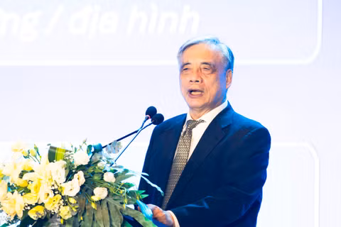 PGS.TS Trần Đình Thiên, Thành viên Hội đồng Tư vấn chính sách tài chính – tiền tệ Quốc gia phát biểu tại Diễn đàn Kinh tế tư nhân Việt Nam 2026 diễn ra ngày 26/9. Ảnh XM.