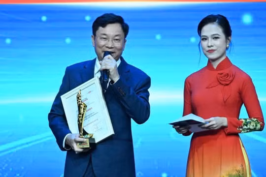 Thiếu tướng Trương Sơn Lâm nói về việc phát triển công nghệ, dữ liệu, AI của MobiFone