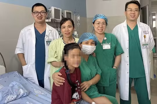 Bệnh nhi bình phục sau ca điều trị. Ảnh MH.