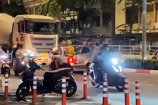 Gặp "đúng người, đúng thời điểm”, tài xế ô tô vi phạm nhận kết đắng