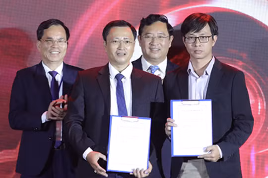Trung tâm Hỗ trợ Khởi nghiệp Sáng tạo Đà Nẵng (DISSC) và GOE Alliance đã ký kết thỏa thuận hợp tác triển khai Open Innovation Framework (OIF) đầu tiên tại Việt Nam.
