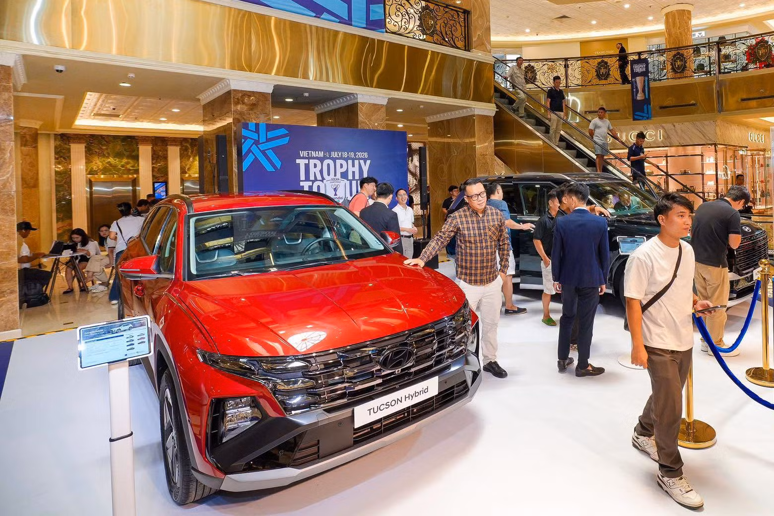 hyundai-tucson-hybrid.jpg