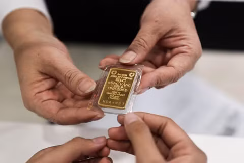 Giá vàng SJC hôm nay điều chỉnh.