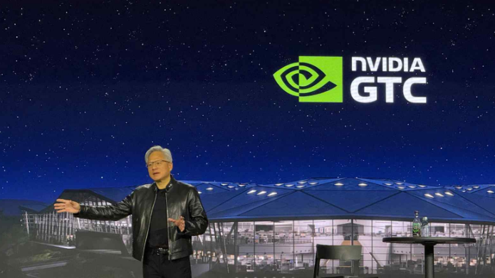 CEO của Nvidia, Jensen Huang, phát biểu tại phiên hỏi đáp trong hội nghị GTC của hãng sản xuất chip này ở San Jose, California. Ảnh: Nikkei Asia.