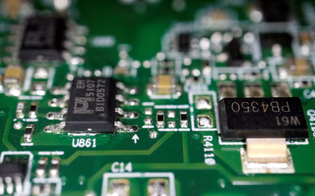 Ngành chip Hàn Quốc lo ngại khủng hoảng tại Iran. Ảnh: Reuters.