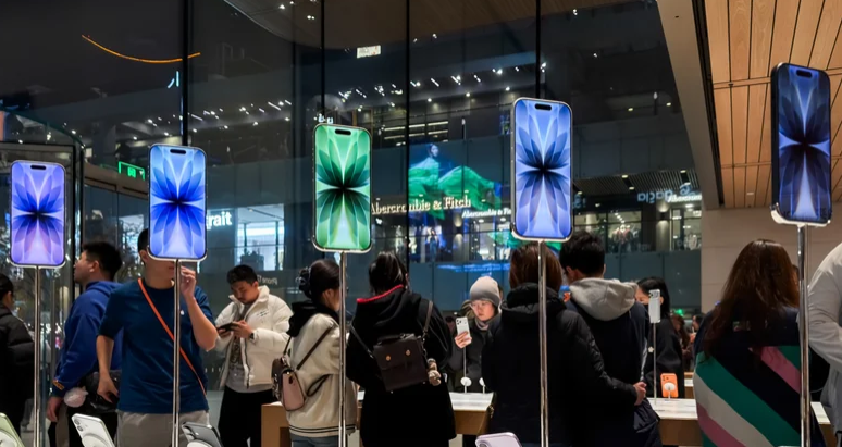 iPhone 17 sẽ trở thành mối đe dọa lớn cho Samsung. Ảnh: BGR.