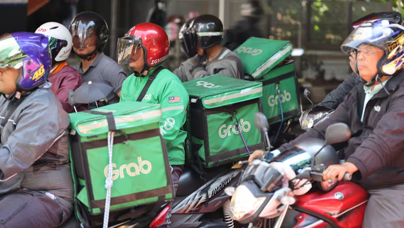 Các tài xế Grab tại Kuala Lumpur. Ảnh: Nikkei Asia.