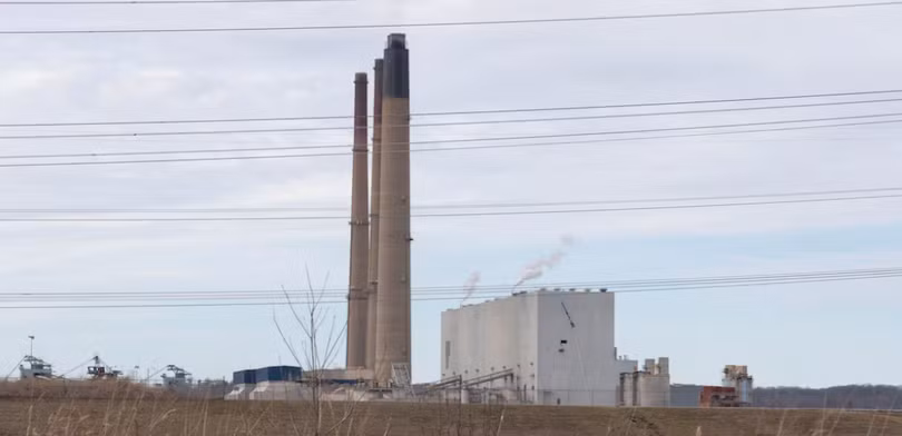 Chất lượng không khí nhiều nơi tại Mỹ đang bị huỷ hoại bởi cuộc đua AI. Ảnh: Reuters.