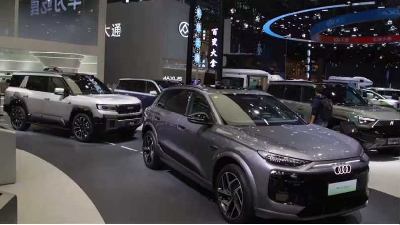 Ngày càng nhiều nhà sản xuất ô tô sử dụng hệ thống hỗ trợ lái xe của Huawei. Ảnh: Nikkei Asia.