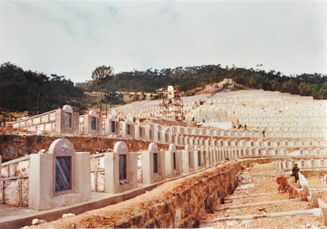 Một nghĩa địa chôn thi thế lính Trung Quốc bị chết trong Chiến tranh Tháng 2.1979. Ảnh tư liệu Trung Quốc.