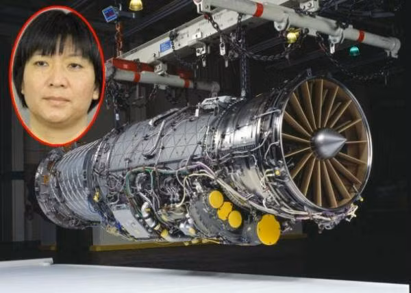 Mãn Văn Hà – một phụ nữ người Mỹ gốc Hoa đã bị Tòa án bang Florida xét xử vì đưa về Trung Quốc những tài liệu mật về động cơ máy bay chiến đấu và máy bay không người lái có được một cách phi pháp