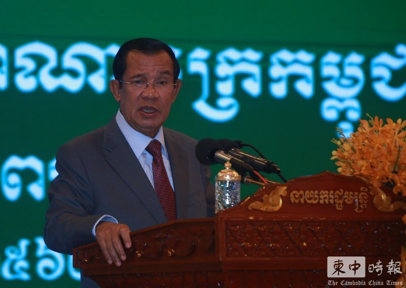 Thủ tướng Campuchia Hun Sen bày tỏ hoài nghi về kết quả xét nghiệm của phía Malaysia về trường hợp nữ du khách người Mỹ mắc Covid-19 (Ảnh: Thời báo Campuchia - Trung Quốc) Thủ tướng Campuchia Hun Sen bày tỏ hoài nghi về kết quả xét nghiệm của phía Malaysia về trường hợp nữ du khách người Mỹ mắc Covid-19 (Ảnh: Thời báo Campuchia - Trung Quốc)