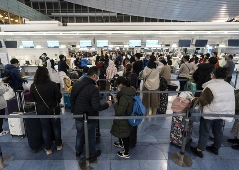 Mỹ cấm nhập cảnh những người nước ngoài đã đến Trung Quốc trong vòng 14 ngày qua khiến Trung Quốc phản ứng gay gắt (Ảnh: Đông Phương).