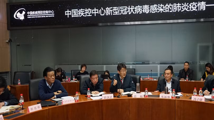 Các nhà khoa học tại Trung tâm kiểm soát dịch bệnh Trung Quốc dũng cảm vạch trần sự thật, phê phán việc che giấu thông tin về dịch bệnh (Ảnh: Đa Chiều)