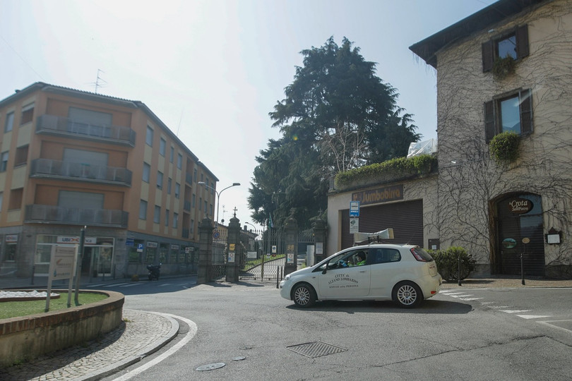 Mạng WLAN được phát toàn thành phố để ngăn mọi người ra khỏi nhà (Ảnh: AP) Mạng WLAN được phát toàn thành phố để ngăn mọi người ra khỏi nhà (Ảnh: AP)