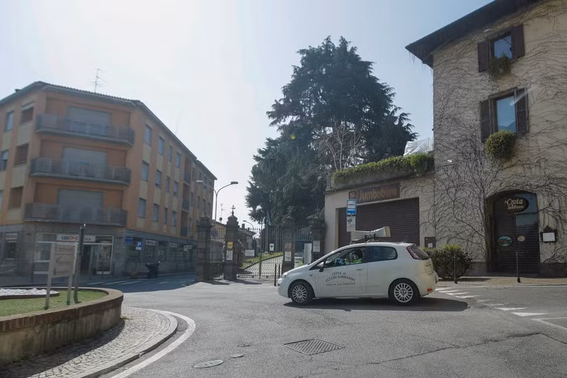 Mạng WLAN được phát toàn thành phố để ngăn mọi người ra khỏi nhà (Ảnh: AP) Mạng WLAN được phát toàn thành phố để ngăn mọi người ra khỏi nhà (Ảnh: AP)