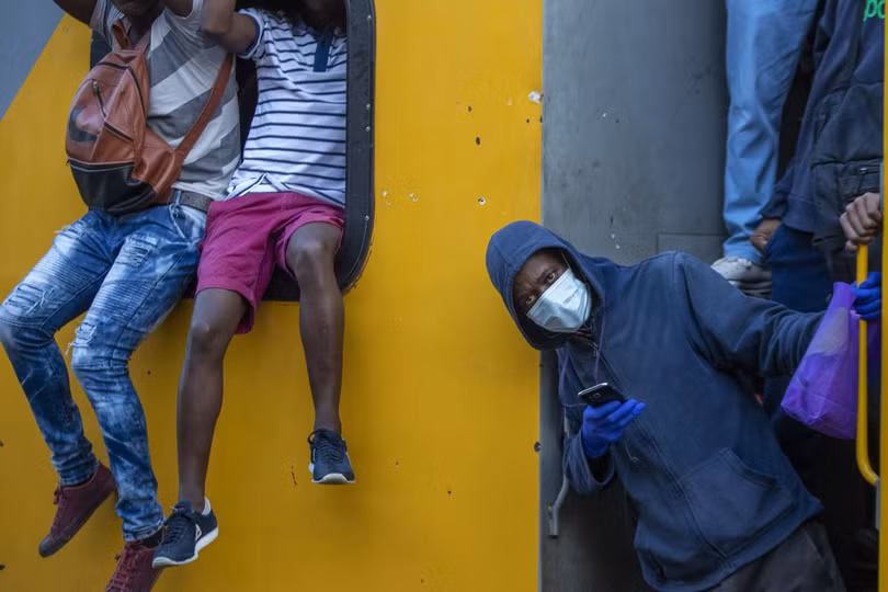 Người dân một số nước châu Phi đã có ý thức phòng chống dịch bệnh COVID-19 (Ảnh: AP). Người dân một số nước châu Phi đã có ý thức phòng chống dịch bệnh COVID-19 (Ảnh: AP).