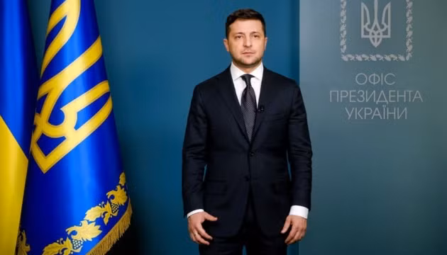 Tổng thống Ukraine Zelensky tuyên bố đóng cửa biên giới từ sáng 27/3 (Ảnh: AP).