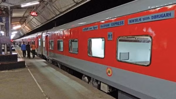 Thanh niên mất mạng vì uống nhầm thuốc tẩy trong khi cắm đầu chơi game PUBG trên điện thoại-2