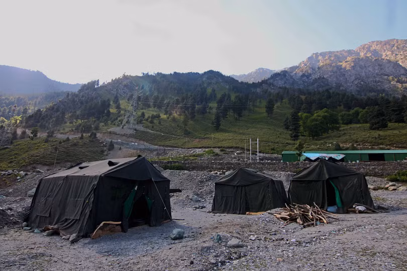 Lều bạt của quân đội Ấn Độ ở gần khu vực tranh chấp (Ảnh: Getty).