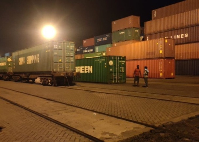 Hải quan Chennai, Ấn Độ thu giữ số lượng hàng hóa có nguồn gốc Trung Quốc để kiểm tra (Ảnh: Đông Phương).