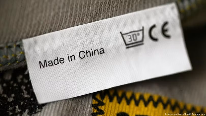 Trung Quốc bị coi không chỉ xuất khẩu hàng hóa mà cả mô hình thể chế sang các nước EU (Ảnh: Deutsche Welle).