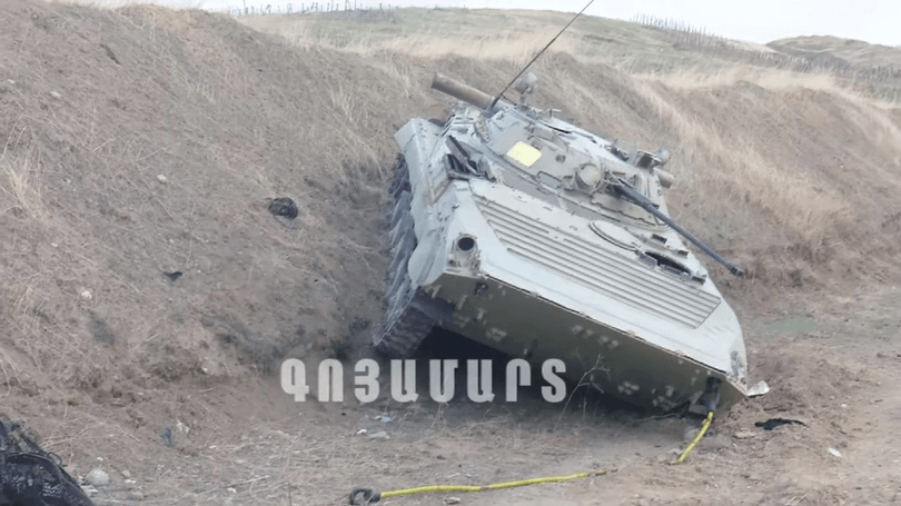 Xe chiến đấu chở quân BMP-2 của Azerbaijan bị quân đội Armenia thu được (Ảnh: Sohu).