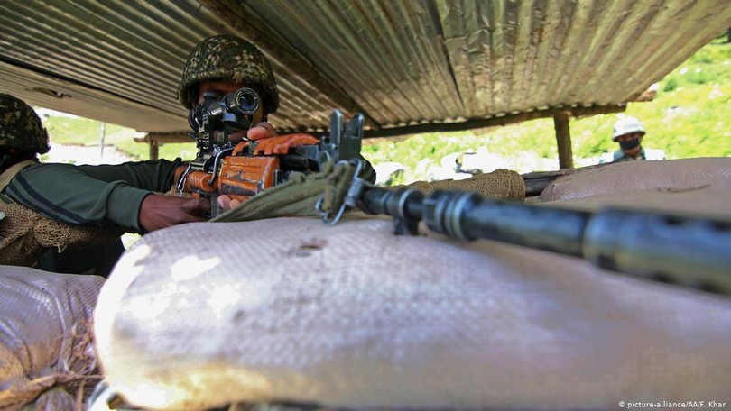 Quân đội Ấn Độ ở tuyến trước biên giới đã ở trong trạng thái chuẩn bị sẵn sàng chiến đấu (Ảnh: Deutsche Welle). Quân đội Ấn Độ ở tuyến trước biên giới đã ở trong trạng thái chuẩn bị sẵn sàng chiến đấu (Ảnh: Deutsche Welle).