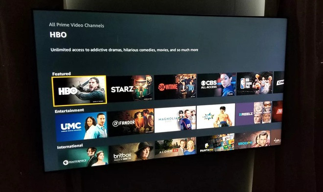 Trước YouTube, Apple và Amazon đã triển khai những dịch vụ tương tự. Ảnh: Cnet.