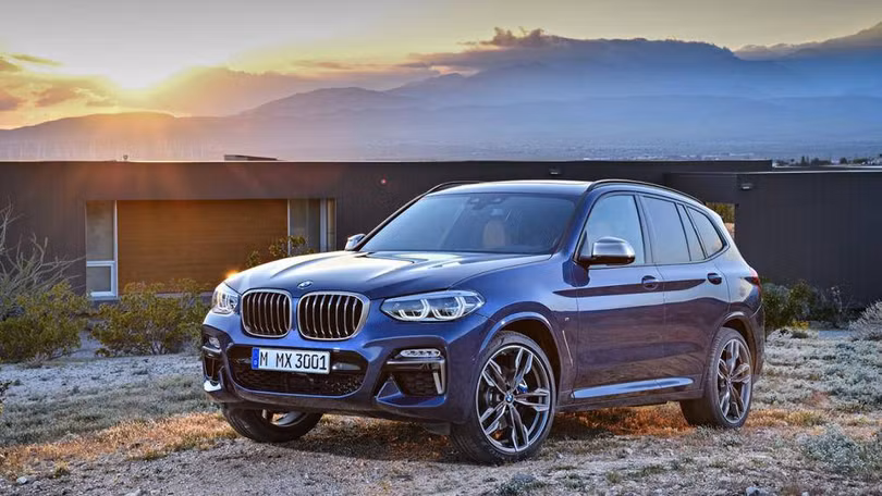 Tại Việt Nam, BMW X3 nằm cùng phân khúc và tầm giá với Mercedes-Benz GLC, Audi Q5, Volkswagen Tiguan hay Volvo XC60