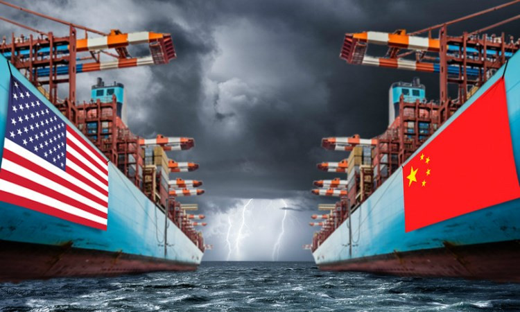 "Sẽ vô cùng tệ hại nếu các nước ASEAN phải chọn hoặc đi với Mỹ hoặc đi với Trung Quốc. Sẽ là điên rồ cho cả Trung Quốc và Mỹ nếu làm thế với ASEAN", ông Murray Hiebert. "Sẽ vô cùng tệ hại nếu các nước ASEAN phải chọn hoặc đi với Mỹ hoặc đi với Trung Quốc. Sẽ là điên rồ cho cả Trung Quốc và Mỹ nếu làm thế với ASEAN", ông Murray Hiebert.