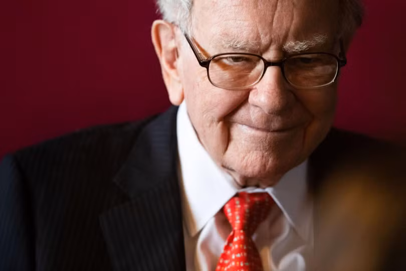 "Hãy tìm kiếm công việc khiến bạn thực sự hứng thú. Tìm thấy một đam mê" là lời khuyên của Warren Buffett cho những nhà đầu tư trẻ muốn nối bước ông. Ảnh: Getty