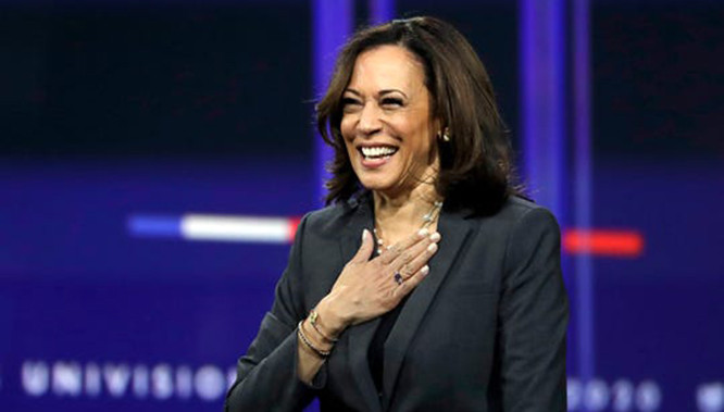 Thượng nghị sĩ Kamala Harris, ứng viên liên danh tranh cử vị trí Phó Tổng thống. Ảnh: AP. Thượng nghị sĩ Kamala Harris, ứng viên liên danh tranh cử vị trí Phó Tổng thống. Ảnh: AP.