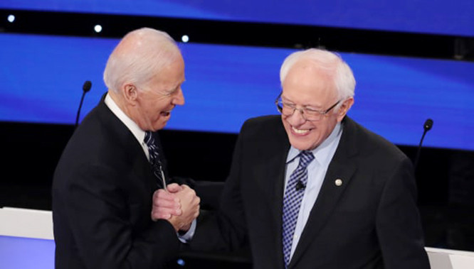 Bernie Sanders và Joe Biden, hai ứng viên đang có cơ hội tốt nhất để trở thành người quyết đấu với Trump tháng 11 này.