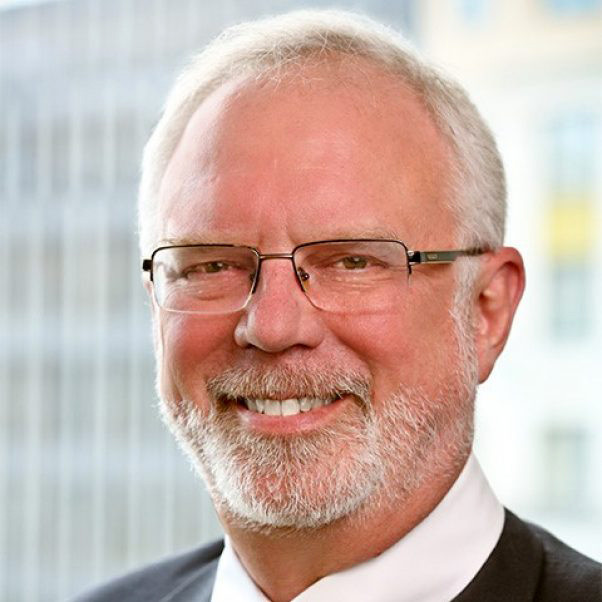 Ông David Shear, cựu trợ lý Bộ trưởng Quốc phòng, nguyên Đại sứ Hoa Kỳ tại Việt Nam. Ông David Shear, cựu trợ lý Bộ trưởng Quốc phòng, nguyên Đại sứ Hoa Kỳ tại Việt Nam.