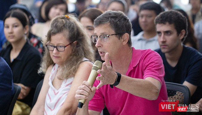 ... lẫn khách mời là những người nước ngoài đang sinh sống, làm việc tại Việt Nam hôm 29/12/2019 vừa rồi. Ảnh: Nguyễn Luân.