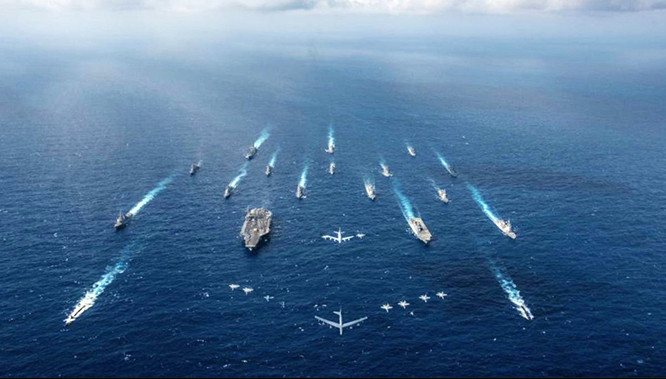 Hạm đội Mỹ thường xuyên hiện diện trên Biển Đông. Hạm đội Mỹ thường xuyên hiện diện trên Biển Đông.