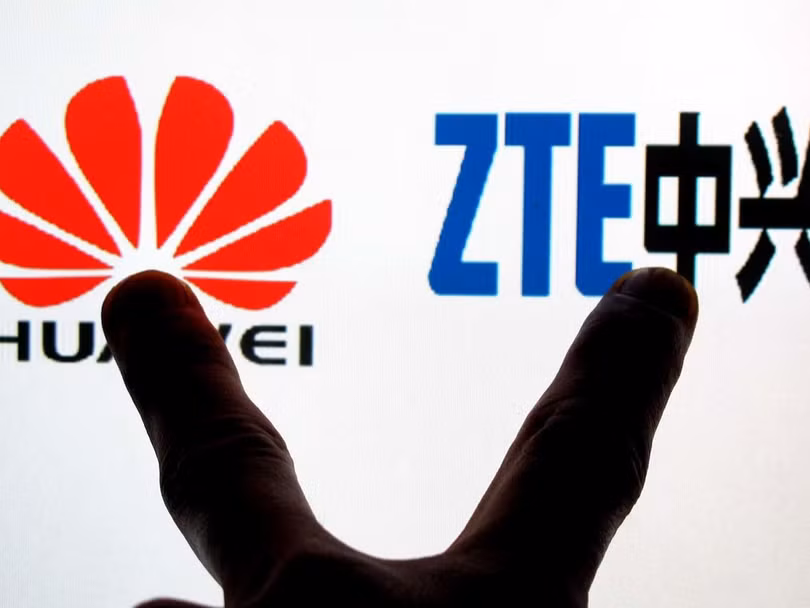 Tuy Mệnh lệnh không nêu cụ thể tên quốc gia hay công ty nào nhưng dư luận đều cho rằng mục tiêu nó nhắm tới là Trung Quốc và các công ty Huawei, ZTE Tuy Mệnh lệnh không nêu cụ thể tên quốc gia hay công ty nào nhưng dư luận đều cho rằng mục tiêu nó nhắm tới là Trung Quốc và các công ty Huawei, ZTE