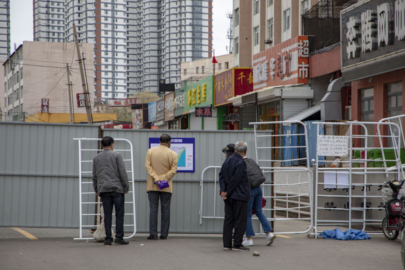 Một khu dân cư ở Cát Lâm bị phong tỏa (Ảnh: Tân Hoa xã).