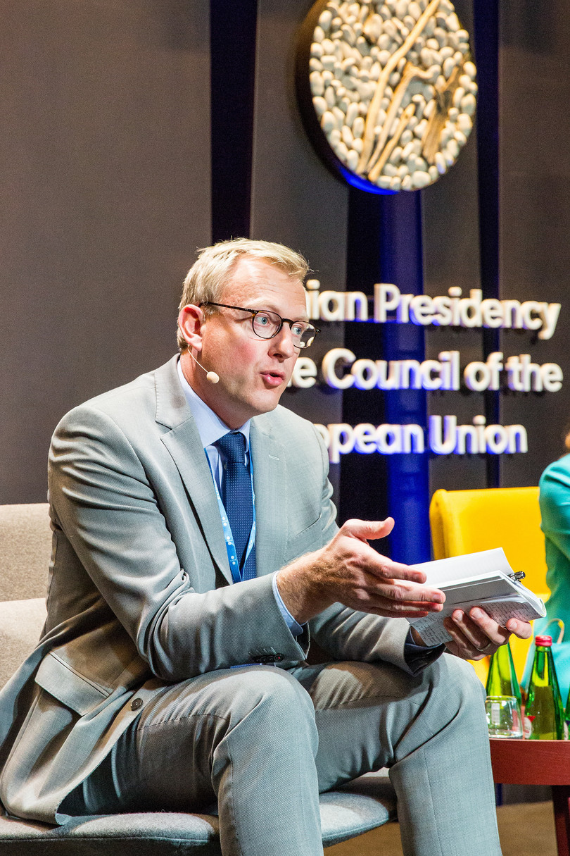 Ông Steven Blockmans: cho dù tiền vốn của Trung Quốc hấp dẫn đến mấy, họ vẫn là đối thủ có tính hệ thống (Ảnh: CSF). Ông Steven Blockmans: cho dù tiền vốn của Trung Quốc hấp dẫn đến mấy, họ vẫn là đối thủ có tính hệ thống (Ảnh: CSF).